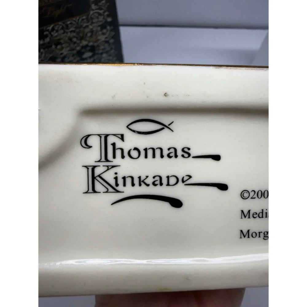 Thomas Kinkade Sweetheart Cottage Mantel Clock Painter of Light Cream Gold Tone